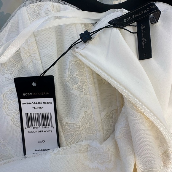 BCBGMAXAZRIA “Alyce” Strapless Lace & Tulle Mermaid Gown – Off White, Size 0 - Picture 15 of 17